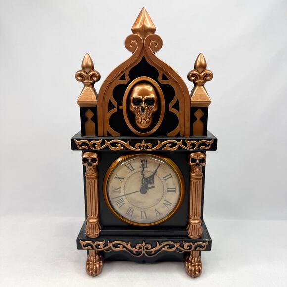 Tekky Halloween Animated Skull Clock - Picture 1 of 9